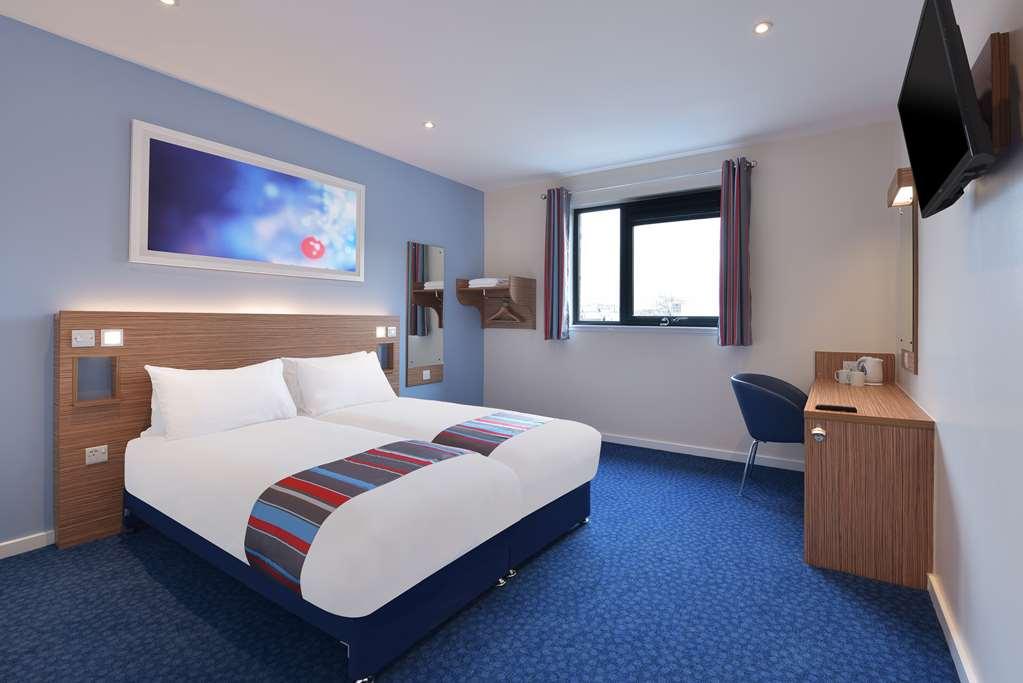 แทรเวลลอดจ์ แบรคเนล เซ็นทรัล Hotel แบล็กเนลล์ ห้อง รูปภาพ
