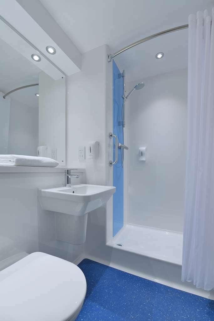 แทรเวลลอดจ์ แบรคเนล เซ็นทรัล Hotel แบล็กเนลล์ ห้อง รูปภาพ
